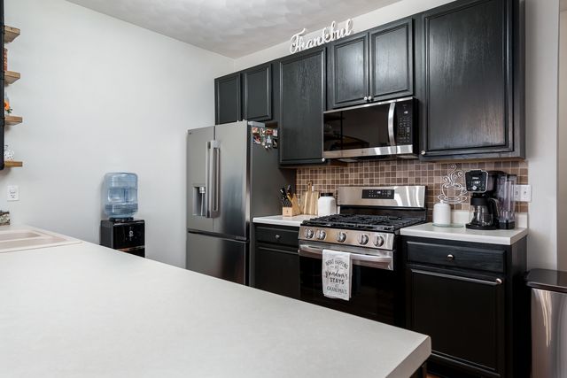 10113 MONARCH 3, Roscoe, IL 61073