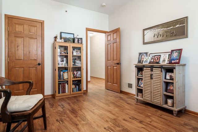 10113 MONARCH 3, Roscoe, IL 61073