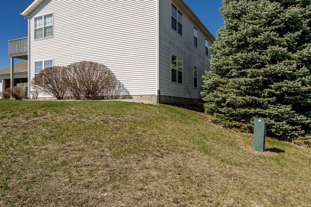 10113 MONARCH 3, Roscoe, IL 61073