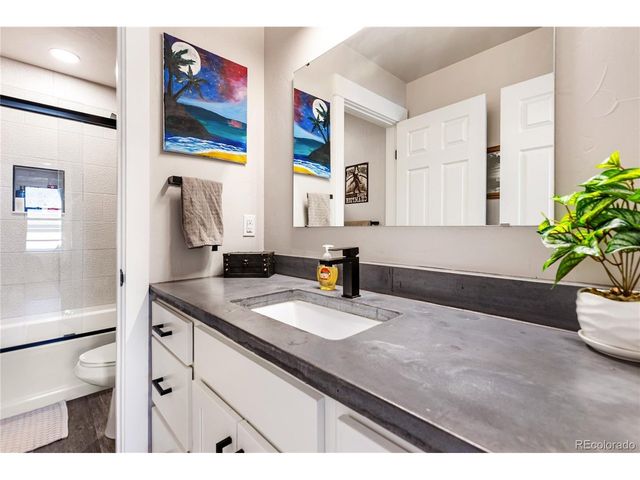 118 E Chester Ave, Woodland Park, CO 80863