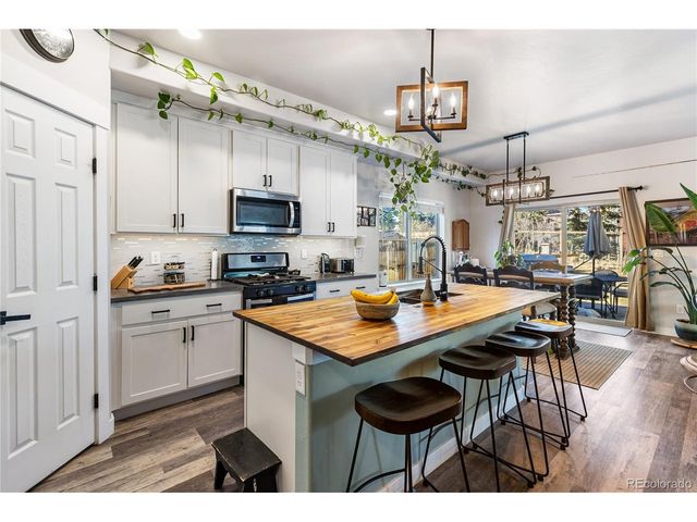 118 E Chester Ave, Woodland Park, CO 80863