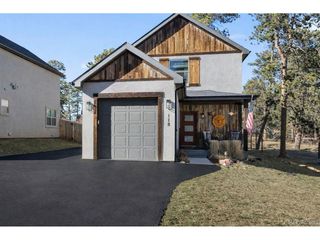 118 E Chester Ave, Woodland Park, CO 80863