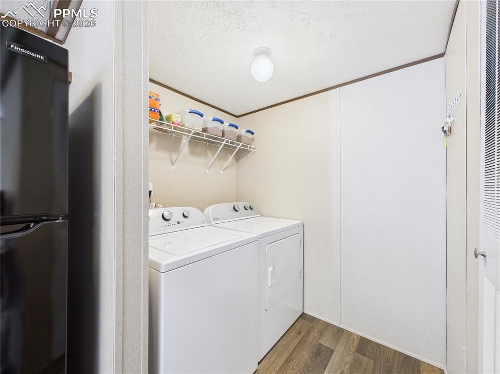 Image 10 of property listing at 2412 Kara Court, Pueblo, CO 81004