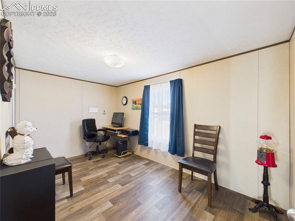 Image 16 of property listing at 2412 Kara Court, Pueblo, CO 81004