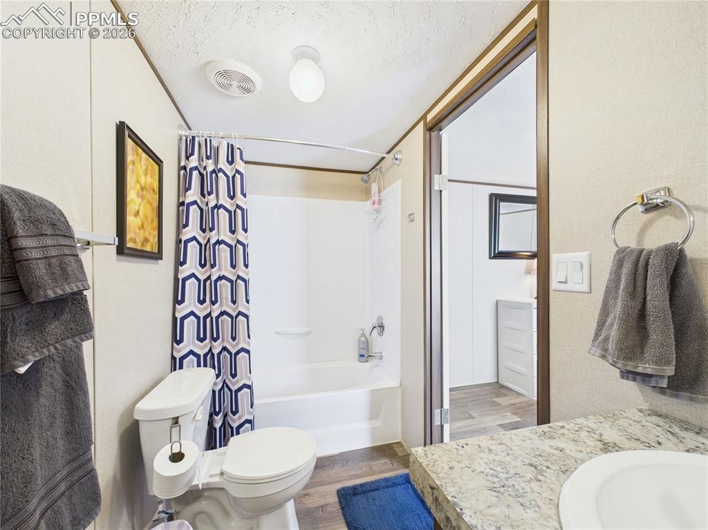 Image 22 of property listing at 2412 Kara Court, Pueblo, CO 81004