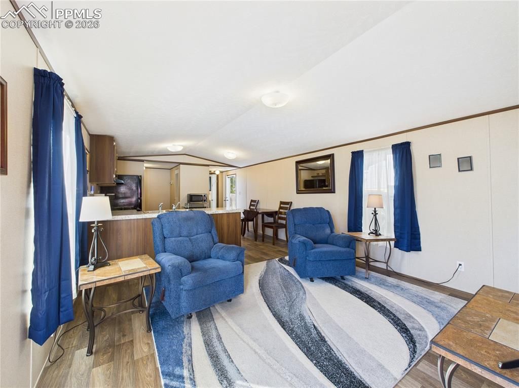 Image 4 of property listing at 2412 Kara Court, Pueblo, CO 81004