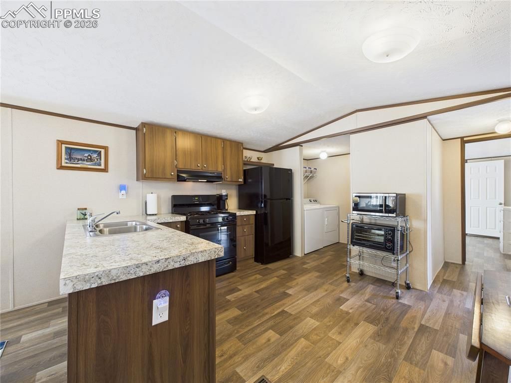 Image 7 of property listing at 2412 Kara Court, Pueblo, CO 81004