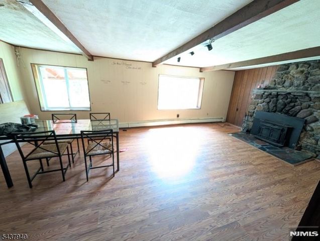 1 Poplar Grove Terrace, West Milford, NJ 07480