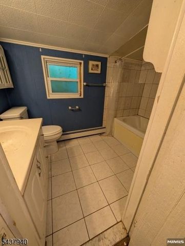 1 Poplar Grove Terrace, West Milford, NJ 07480
