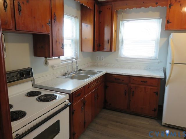 417 Penley Ave, Sandston, VA 23150