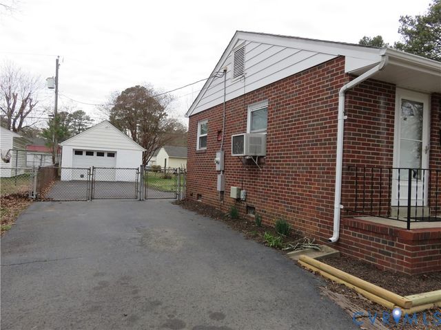 417 Penley Ave, Sandston, VA 23150