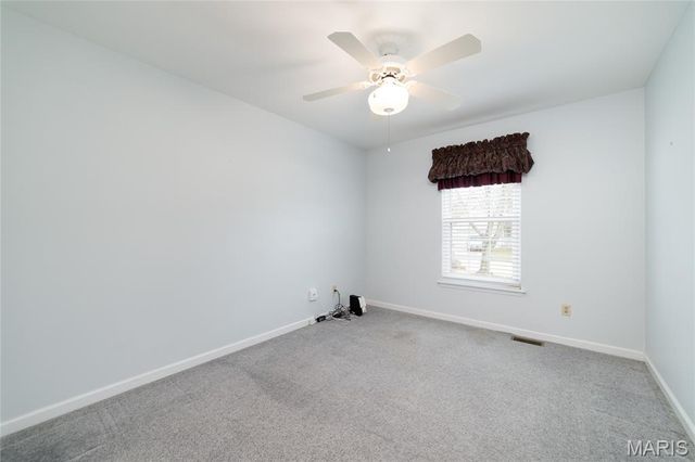 513 Crown Passage Drive, St Charles, MO 63303