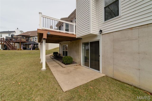 513 Crown Passage Drive, St Charles, MO 63303