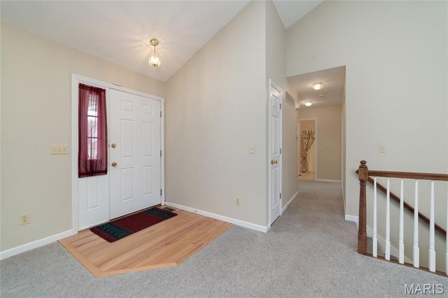 513 Crown Passage Drive, St Charles, MO 63303