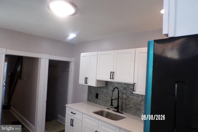 2720 WAYNE AVE, Camden, NJ 08105