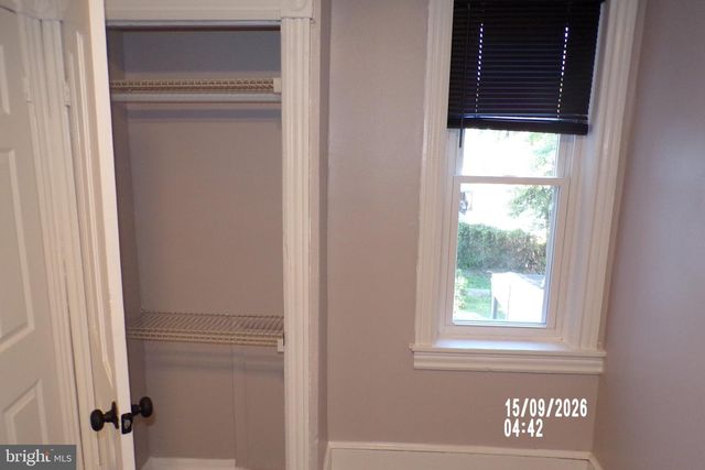 2720 WAYNE AVE, Camden, NJ 08105