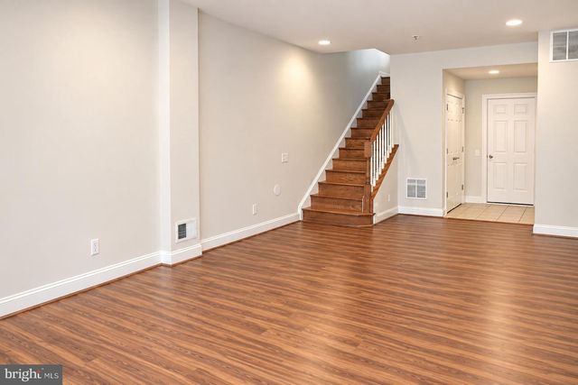 43555 WHITE CAP TER, Chantilly, VA 20152