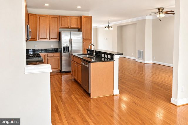 43555 WHITE CAP TER, Chantilly, VA 20152