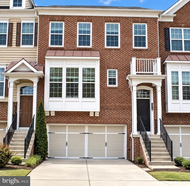 43555 WHITE CAP TER, Chantilly, VA 20152
