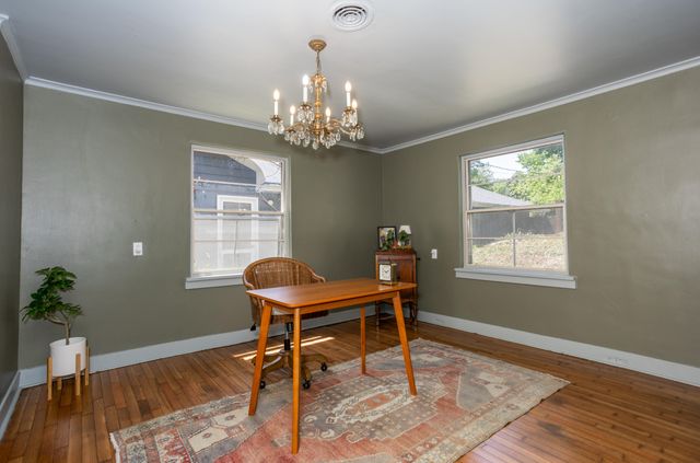 2391 S Brentwood Boulevard, Springfield, MO 65804