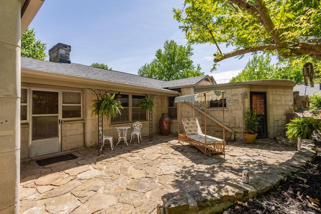 2391 S Brentwood Boulevard, Springfield, MO 65804