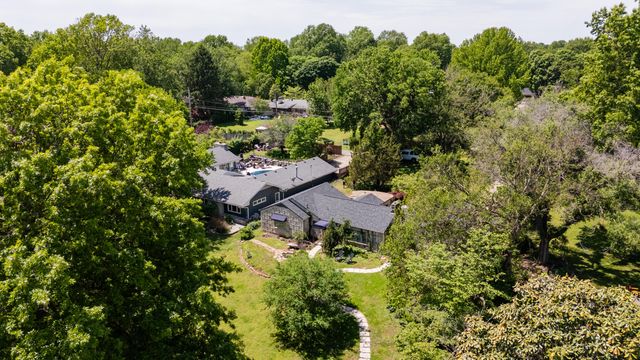 2391 S Brentwood Boulevard, Springfield, MO 65804