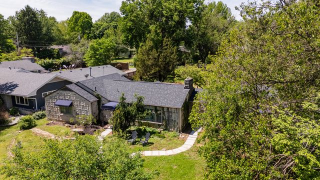 2391 S Brentwood Boulevard, Springfield, MO 65804