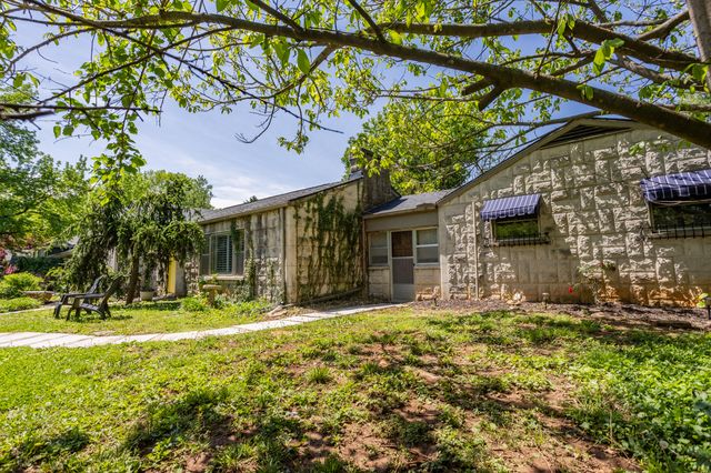 2391 S Brentwood Boulevard, Springfield, MO 65804