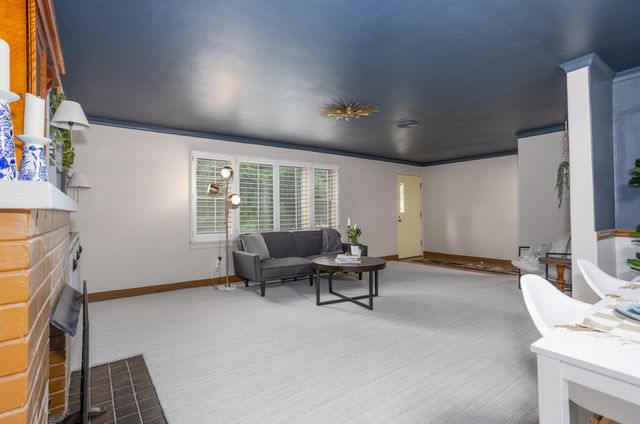 2391 S Brentwood Boulevard, Springfield, MO 65804