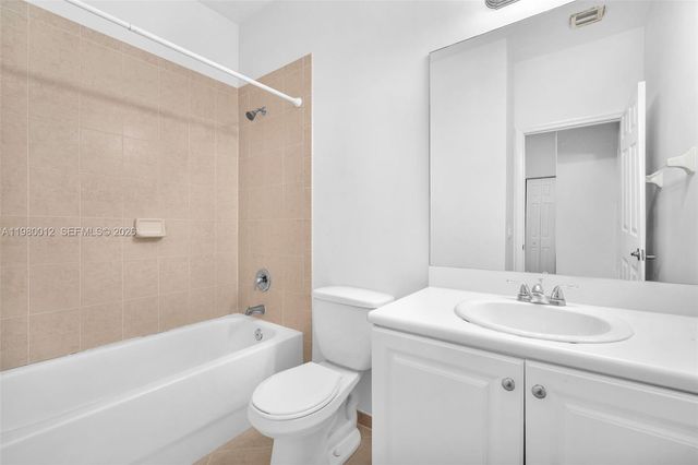 11459 SW 238th St, Homestead, FL 33032