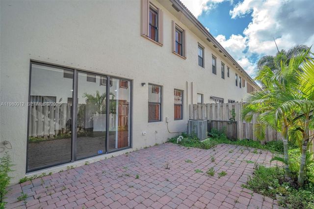 11459 SW 238th St, Homestead, FL 33032