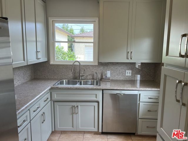 6467 W 85th Street, Los Angeles, CA 90045