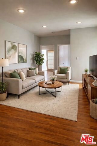 6467 W 85th Street, Los Angeles, CA 90045