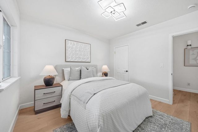 1348 Sevier Avenue, Menlo Park, CA 94025