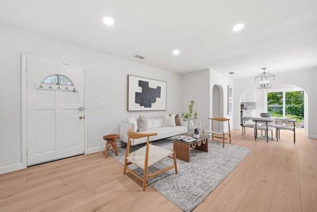 1348 Sevier Avenue, Menlo Park, CA 94025