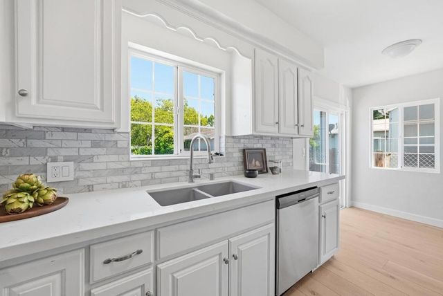 1348 Sevier Avenue, Menlo Park, CA 94025