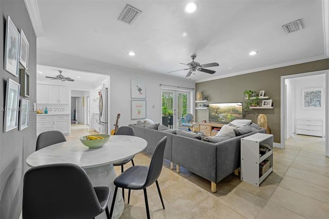 8330 SW 171st St, Palmetto Bay, FL 33157