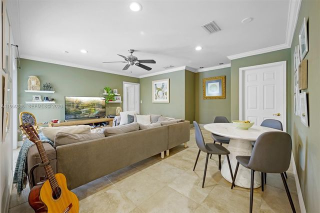 8330 SW 171st St, Palmetto Bay, FL 33157