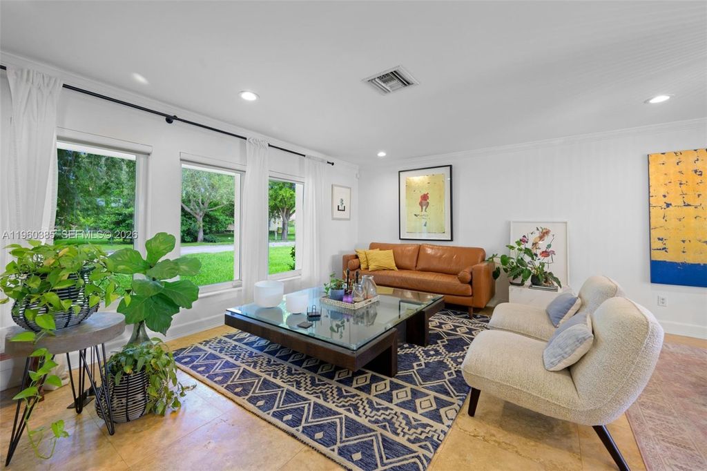 8330 SW 171st St, Palmetto Bay, FL 33157