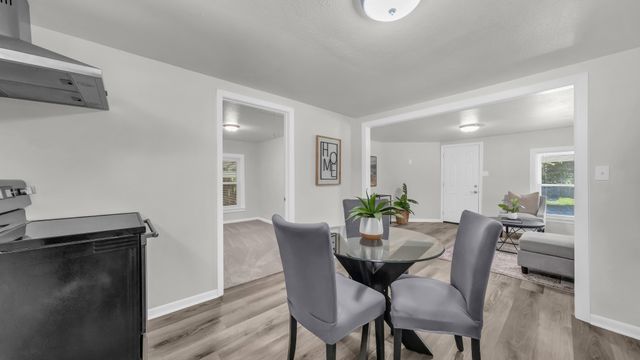 1220 N Rusk Street, Weatherford, TX 76086