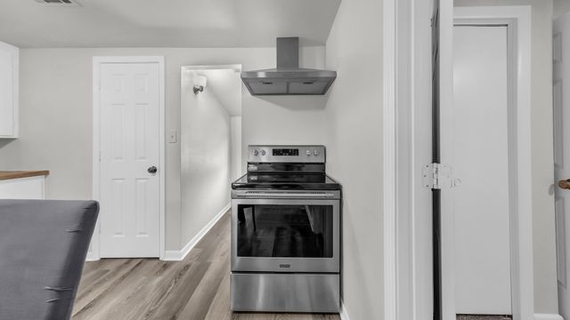 1220 N Rusk Street, Weatherford, TX 76086