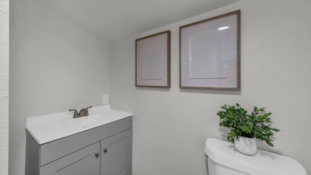 1220 N Rusk Street, Weatherford, TX 76086