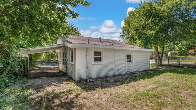 1220 N Rusk Street, Weatherford, TX 76086