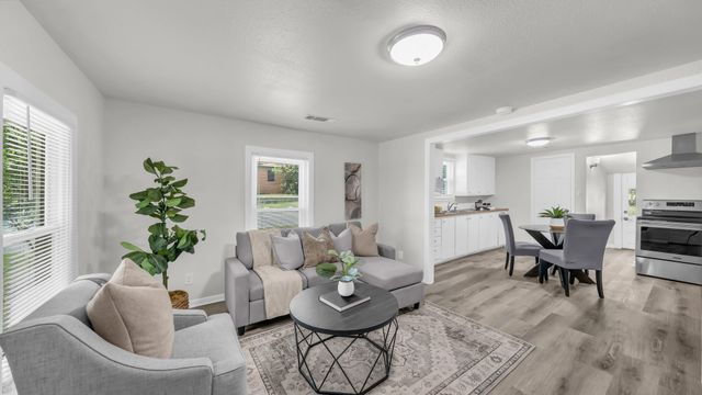 1220 N Rusk Street, Weatherford, TX 76086