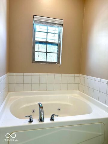 8367 Helmsley Court, Fishers, IN 46038