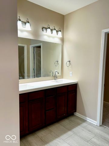 8367 Helmsley Court, Fishers, IN 46038