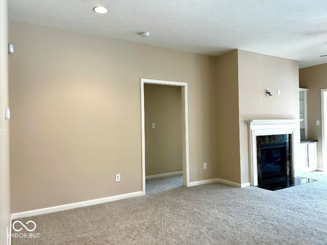 8367 Helmsley Court, Fishers, IN 46038