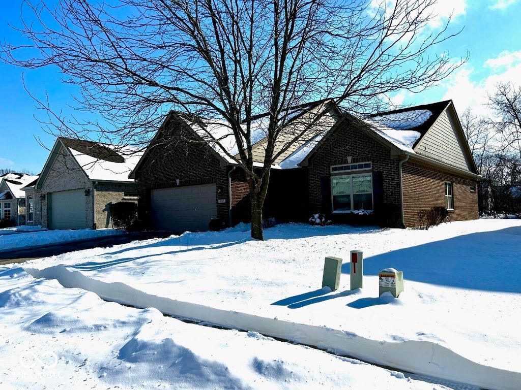 8367 Helmsley Court, Fishers, IN 46038