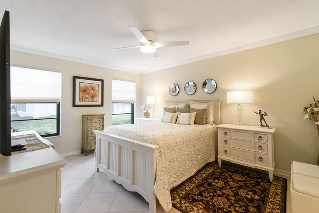 7852 SE Sugar Sand Circle, Hobe Sound, FL 33455