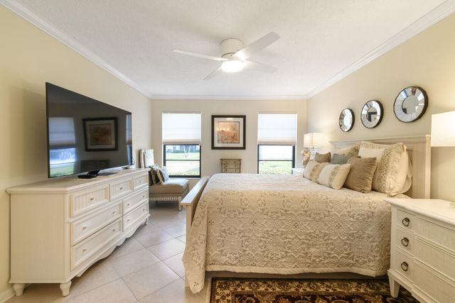 7852 SE Sugar Sand Circle, Hobe Sound, FL 33455